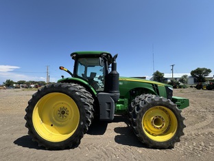 2016 John Deere 8245R