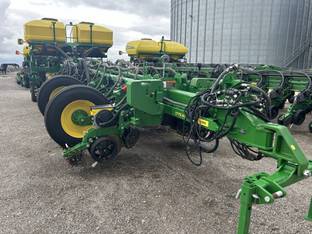 2023 John Deere 1775
