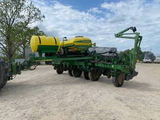 2010 John Deere 1790