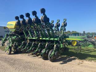 2011 John Deere 1790