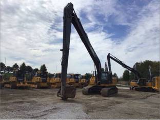 2023 John Deere 300 P