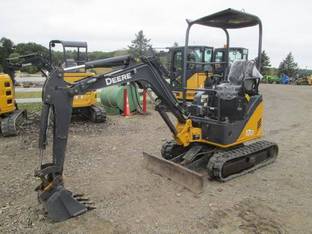 2010 John Deere 17D