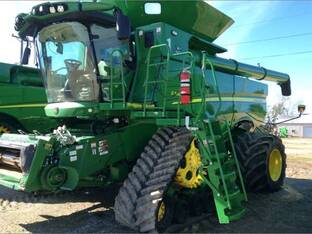 2022 John Deere S780