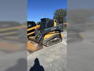 2017 John Deere 333G