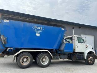 2001 International 8100