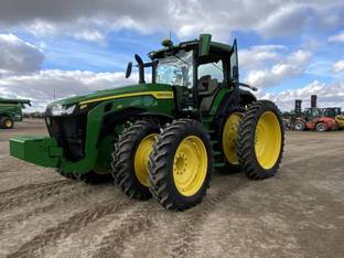 2023 John Deere 8R 310