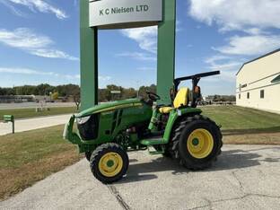 2022 John Deere 3046R