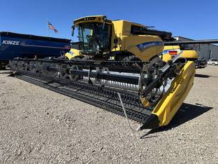 2023 MacDon Industries FD240