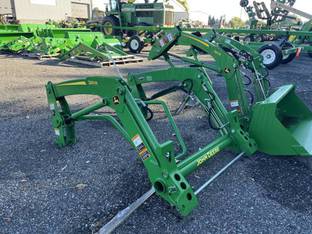 2018 John Deere 220R