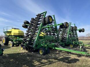 2016 John Deere 1890