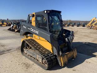 2019 John Deere 333G