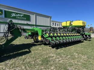 2022 John Deere DB60