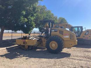 2015 Caterpillar CP54B