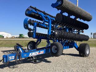 2023 Kinze MACH TILL 261
