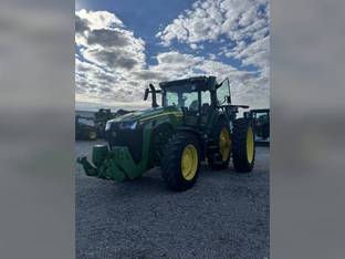 2023 John Deere 8R 250