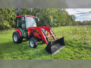 2025 Mahindra 1600 Series 1640 HST Cab