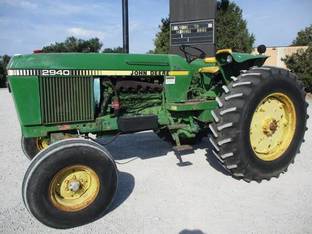1981 John Deere 2940