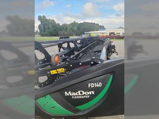 2019 MacDon Industries FD140