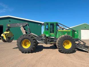 2014 John Deere 748H