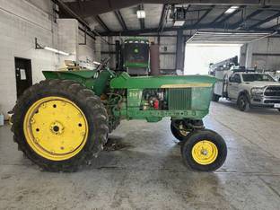 1970 John Deere 2520