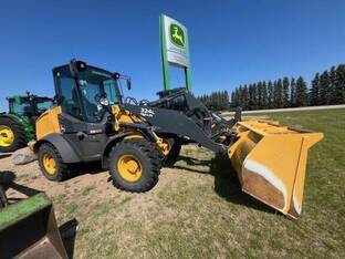 2019 John Deere 324L