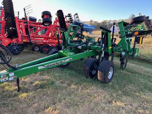 Unverferth ZONEBUILDER 132