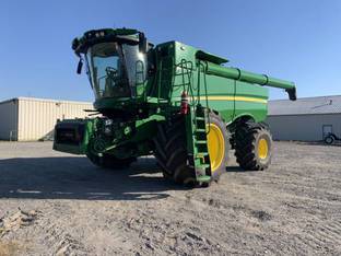2023 John Deere S780