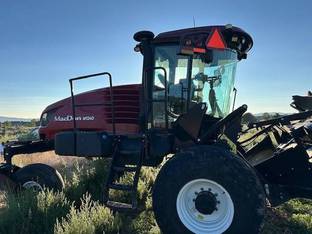 2018 MacDon Industries M1240