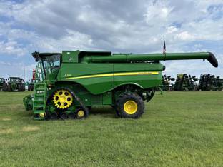 2022 John Deere S780