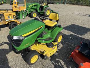 2017 John Deere X380