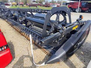 2013 MacDon Industries FD75