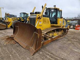 2019 Komatsu D65EX-18