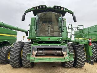 2022 John Deere S780