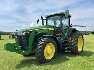 2024 John Deere 8R 250