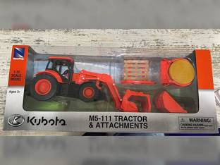 Kubota 1/32 SCALE M5-111 TRACTOR W/ATTACHMENTS