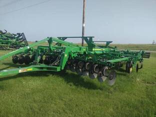 2022 John Deere 2730