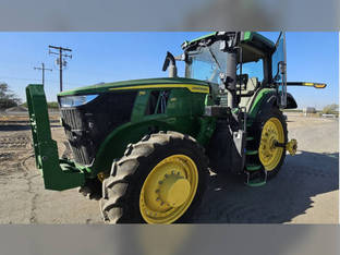 2023 John Deere 7R 210