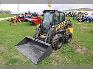 New Holland L320