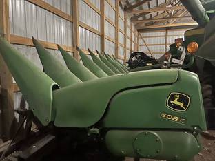 2011 John Deere 608C