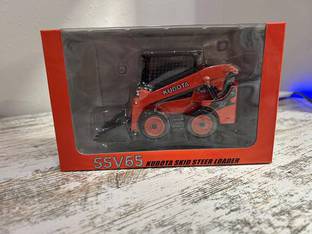 Kubota 1/24 SCALE SSV65