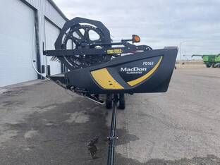 2019 MacDon Industries FD145