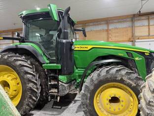 2023 John Deere 8R 340