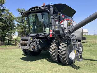 2022 Gleaner S97