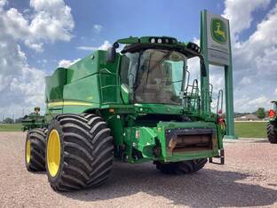 2023 John Deere S780