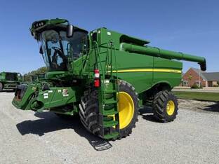 2022 John Deere S780