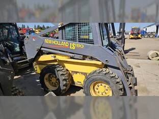 New Holland LS180