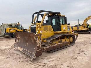 2018 Komatsu D65WX-18