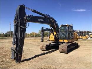 2023 John Deere 210 P