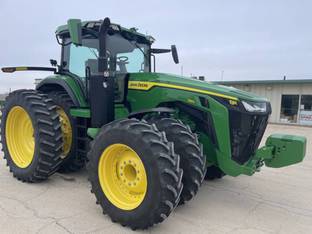 2022 John Deere 8R 280