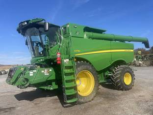 2022 John Deere S770